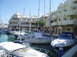 Picture of Apartment Building